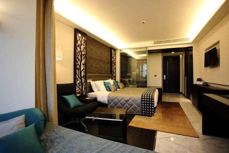 โฮม2 สวีท บาย ฮิลตัน อินเดียนาโพลิส แอร์พอร์ต อินดีแอนา Hotel ภายนอก รูปภาพ