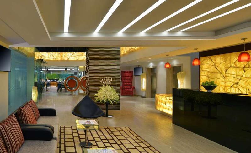 โฮม2 สวีท บาย ฮิลตัน อินเดียนาโพลิส แอร์พอร์ต อินดีแอนา Hotel ภายนอก รูปภาพ